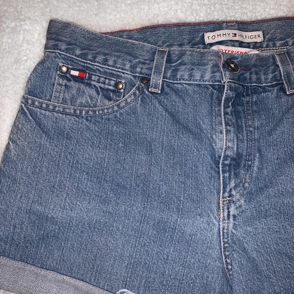 VINTAGE TOMMY HILFIGER JEAN SHORTS ✨ - Picture 2 of 6